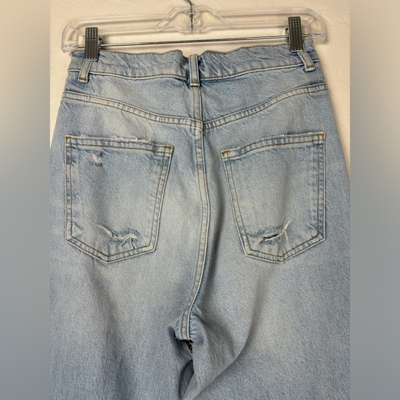 Zara The 90s Full Length Jeans Light Wash Distress Flare Hi Rise Raw Hem 2 0083 - Picture 6 of 9